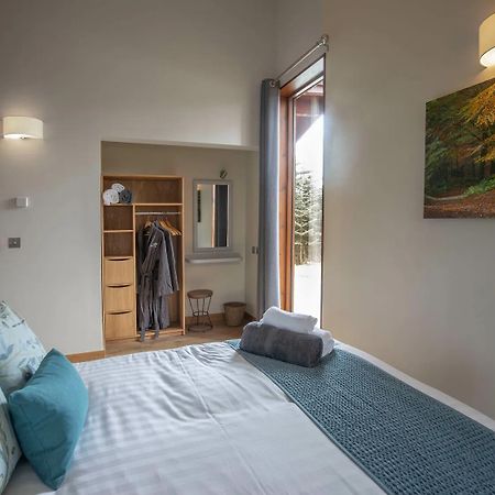 Blackwood Forest Cabins - Forest Holidays Popham Екстер'єр фото